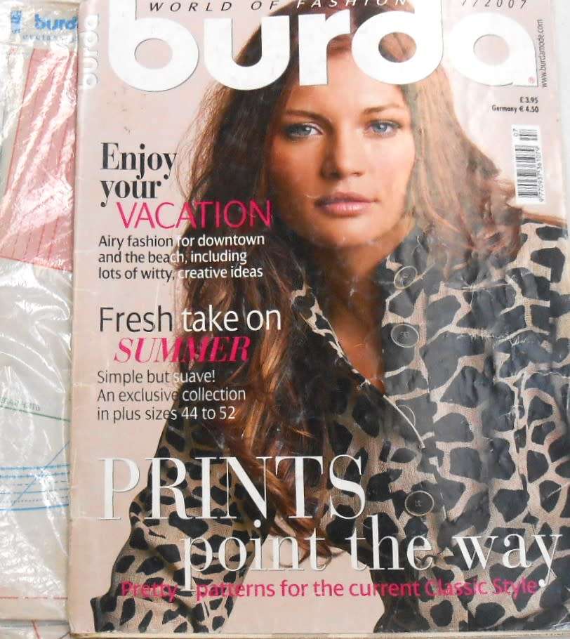 BURDA MAGAZINE-A WORLD OF FASHION JULY 2007-96 PAGES WITH PATTERN PULLOUT
