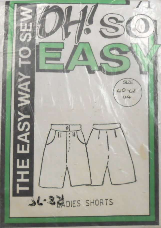 OH! SO EASY 71 LADIES SHORTS SIZE 40-42-44 COMPLETE