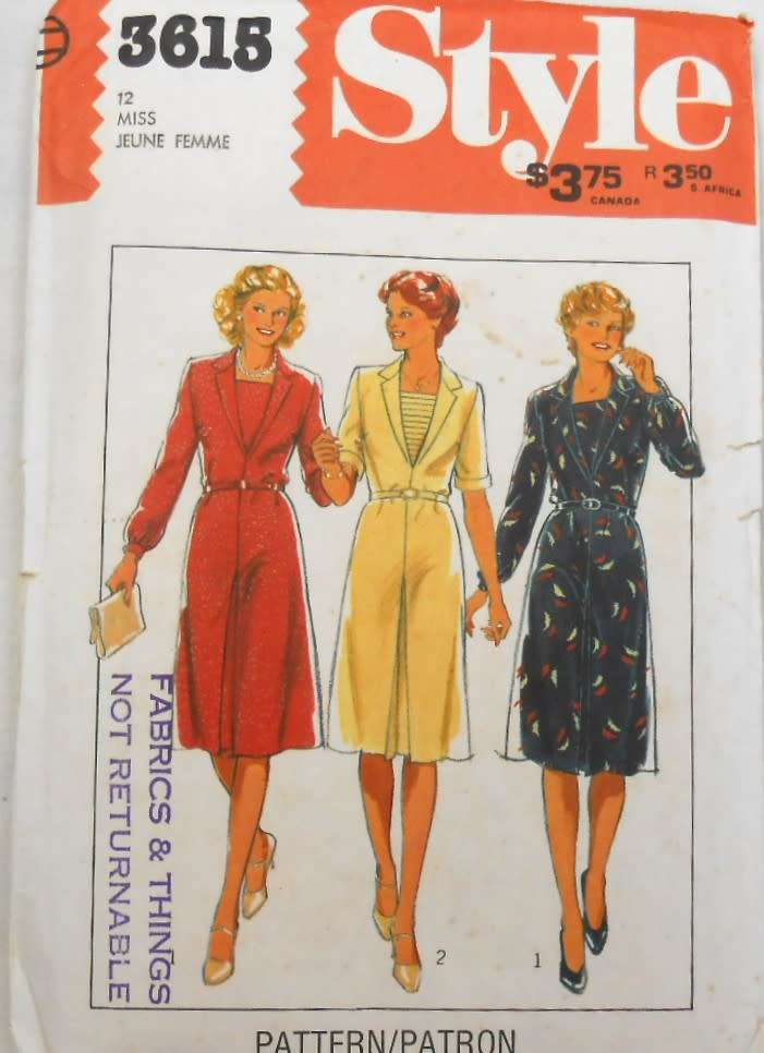 STYLE 3615 LADIES DRESS SIZE 12 COMPLETE