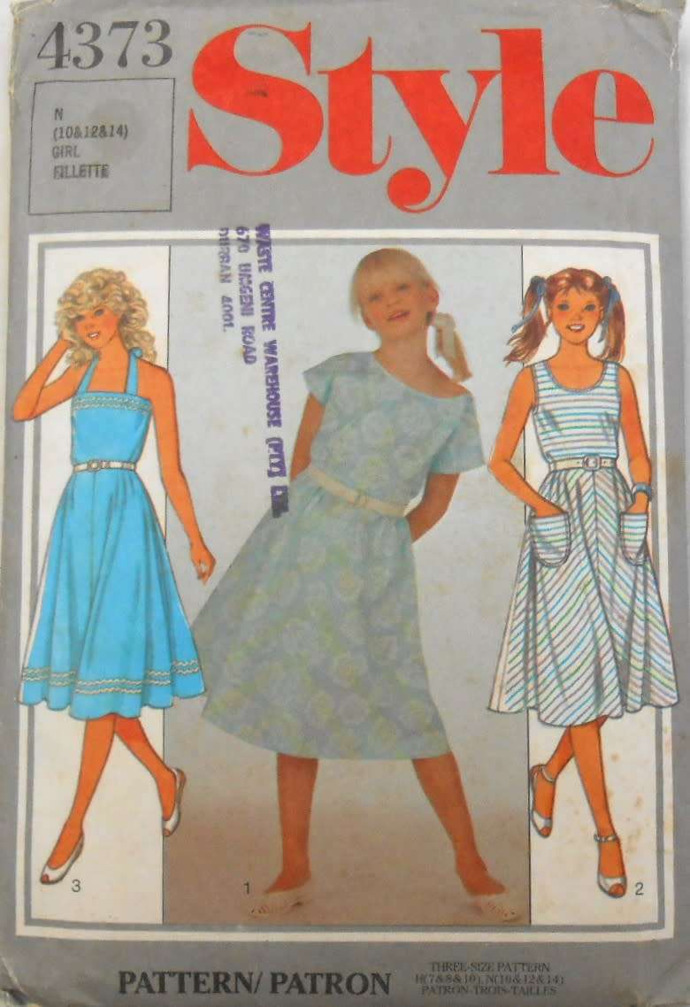 STYLE 4373 GIRLS DRESS SIZE 10-12-14 YEARS COMPLETE