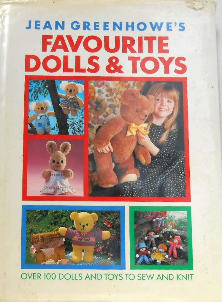 SOUGHT AFTER-JEAN GREENHOWE'S FAVOURITE DOLLS & TOYS 260 PAGES HARD COVER & DUST JACKET