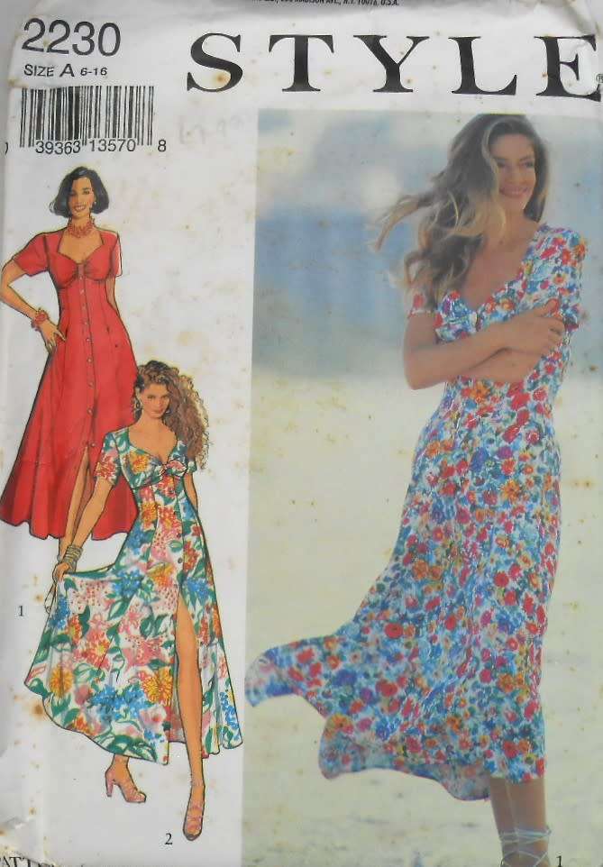 STYLE 2230 SHORT SLEEVE FITTED DRESSES SIZE 6-16 COMPLETE-UNCUT-F/FOLDED