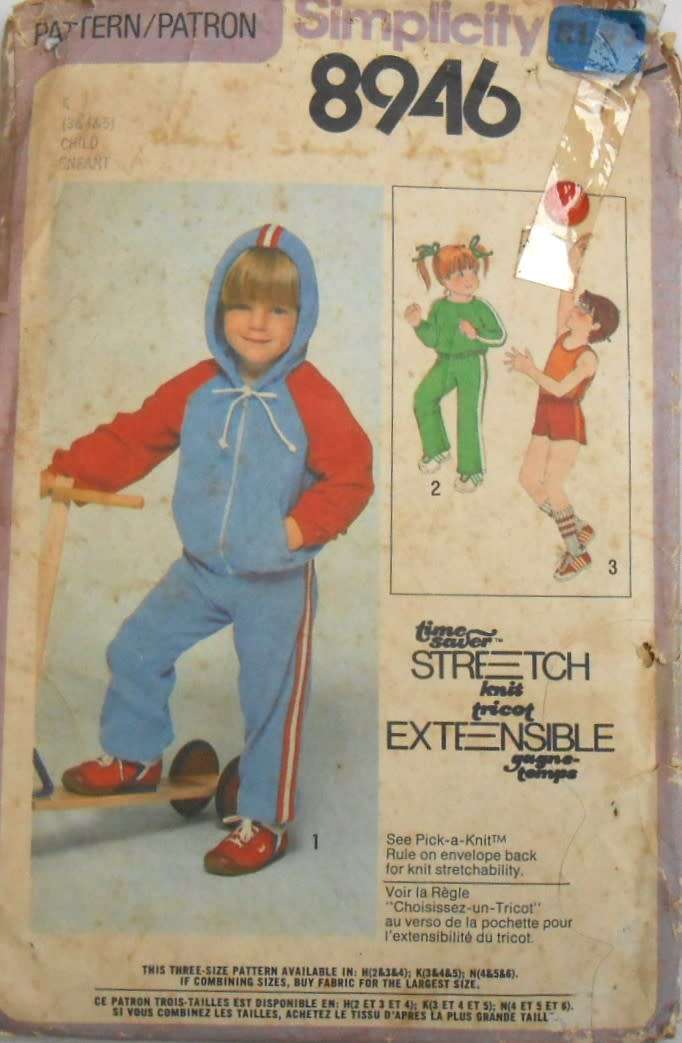 SIMPLICITY 8946-KIDS PULLOVER TOPS-PANTS-SHORTS-HOODIE SIZE 3-4-5 YEARS COMPLETE-CUT TO 5 YEARS