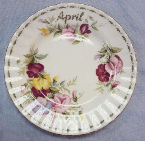 ROYAL ALBERT BIRTHDAY MONTH - APRIL "SWEET PEA" CAKE OR SIDE PLATE -  SEE PICS TO APPRECIATE