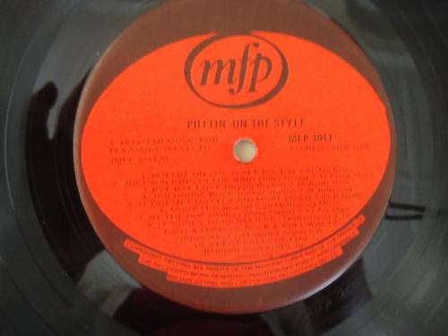 "PUTTING ON THE STYLE" - 1984 STEREO MFP LP IN GOOD CONDITION SUPPLIED WITH NO COVER