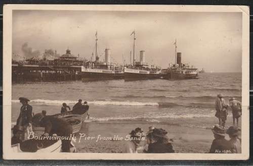 REAL PHOTO  POST CARD OF BOURNEMOUTH PIER WITH 3 PADDEL STEAMERS TIED UP F.U.  LOOK SCAN X 2
