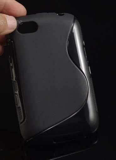 S Line case for Blackberry 9720 (Black)