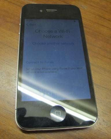 Apple IPhone 4 icloud locked