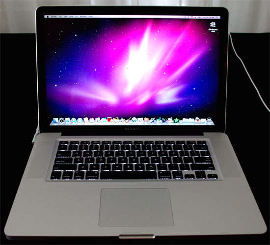 Apple macbook pro core i5 13" 2010 model