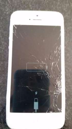Apple iPhone 5 16GB please read