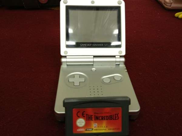 Nintendo Gameboy Advance SP including "The Incredibles" Game