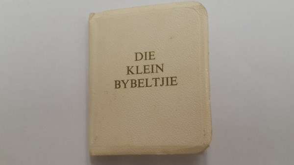 Miniature Bible "Die Klein Bybeltjie"