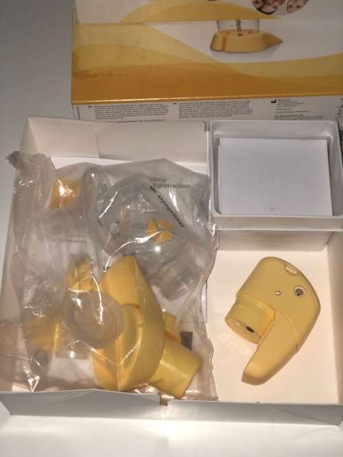 NEW! Medela Single Mini Electric Breastpump