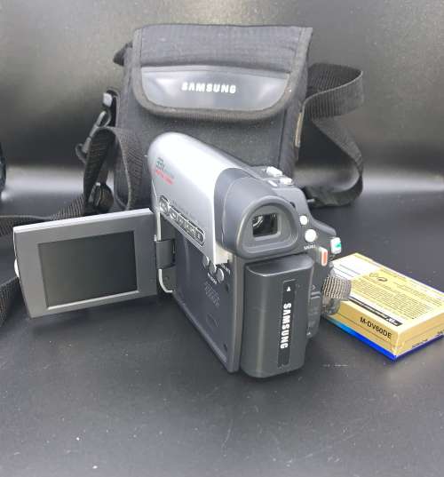 Samsung Mini DV Camcorder -PLS READ!!!