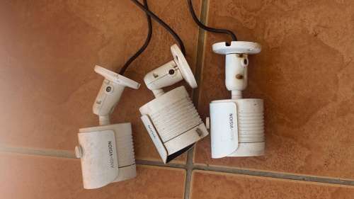 LOTS CCTV CAMERAS!!!!