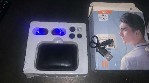 Brightgoods Wireless Earphone -digital charging case(Opened Box)