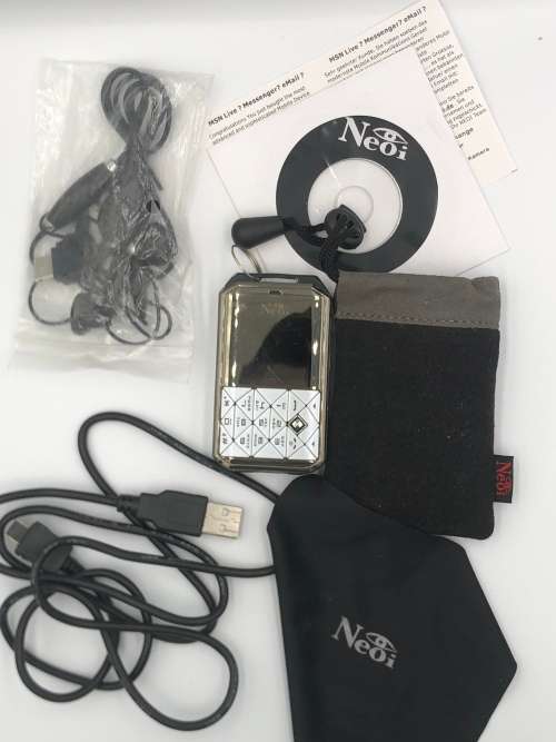 Neoi 809 - The fully featured GSM / GPRS / Micro sized Mobile Phone