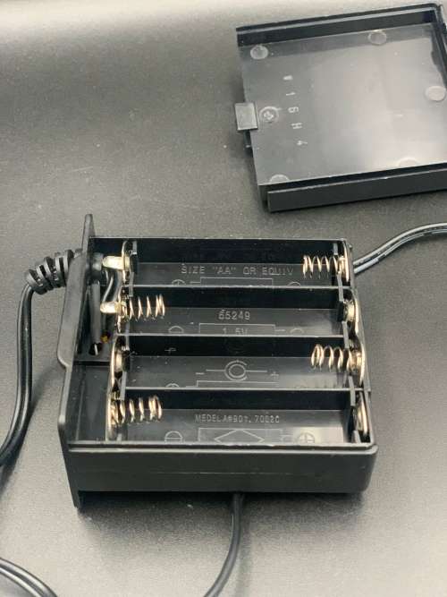 Medela Pump in Style Battery Pack, Portable Unit for 9 Volt Pump in Style Advanced Breast Pump Uses