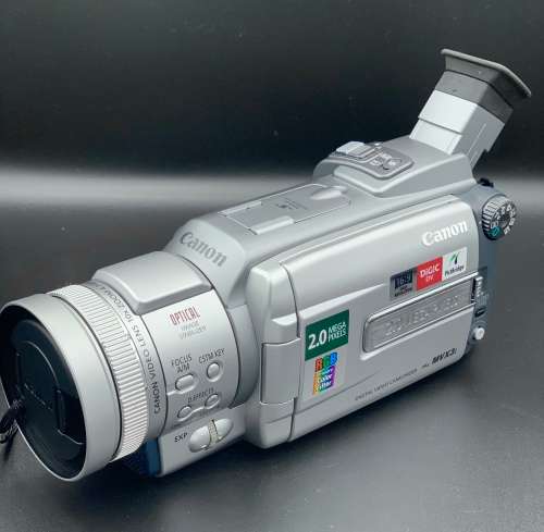 Canon MVX3i Digital Camcorder with Accessories