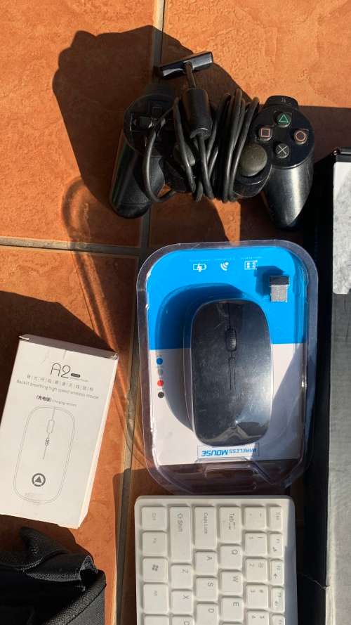 Lots Keyboards and Mouses for Parts/Spares