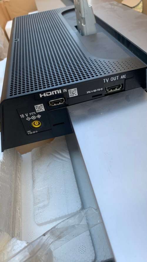 Sony SU-B550S Monolithic Design Display TV Stand with Active Speaker System (2.1 channel audio)