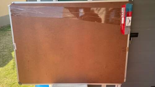 DEFECTIVE!!!! Slimline Magnetic Whiteboard (1200*900mm - Retail Pack) DEFECTIVE!!! Retail R1,500!!!