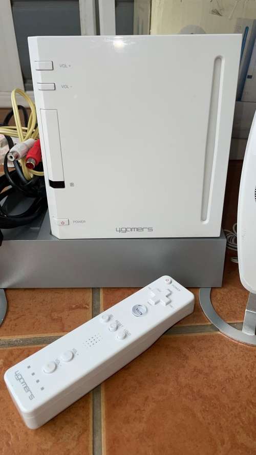 Combo Deal!!! Nintendo Mario Kart Wii Pack & 2.1 Speaker System for Wii