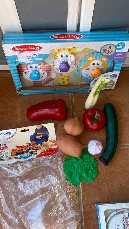 BARGAIN!!!LOTS GADGETS/KIDDIES-ELECTRONICS!!!!