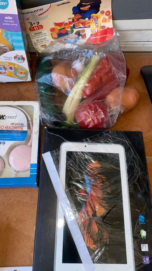 BARGAIN!!!LOTS GADGETS/KIDDIES-ELECTRONICS!!!!