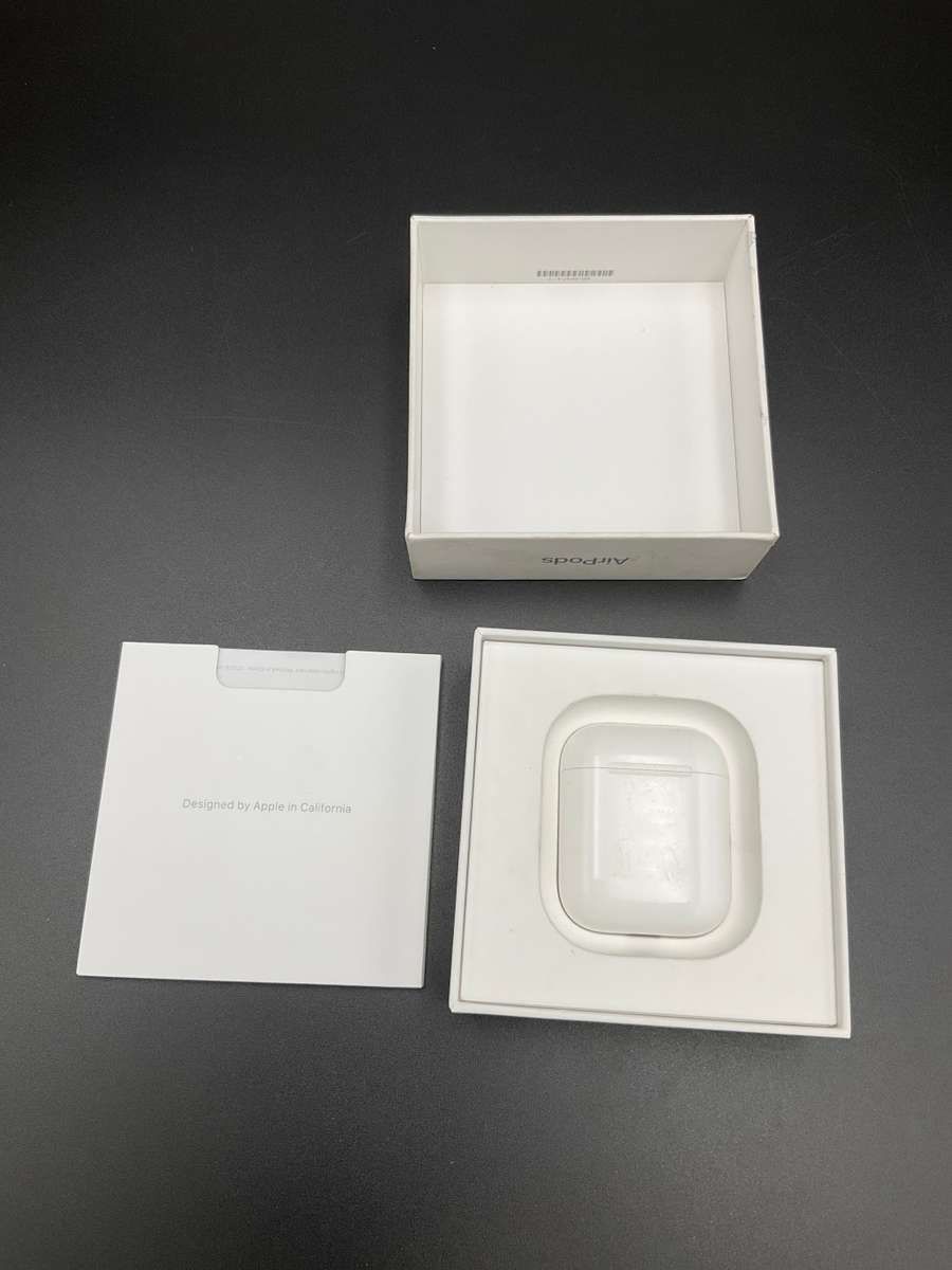 Original Apple AirPods (1st generation) Read Description