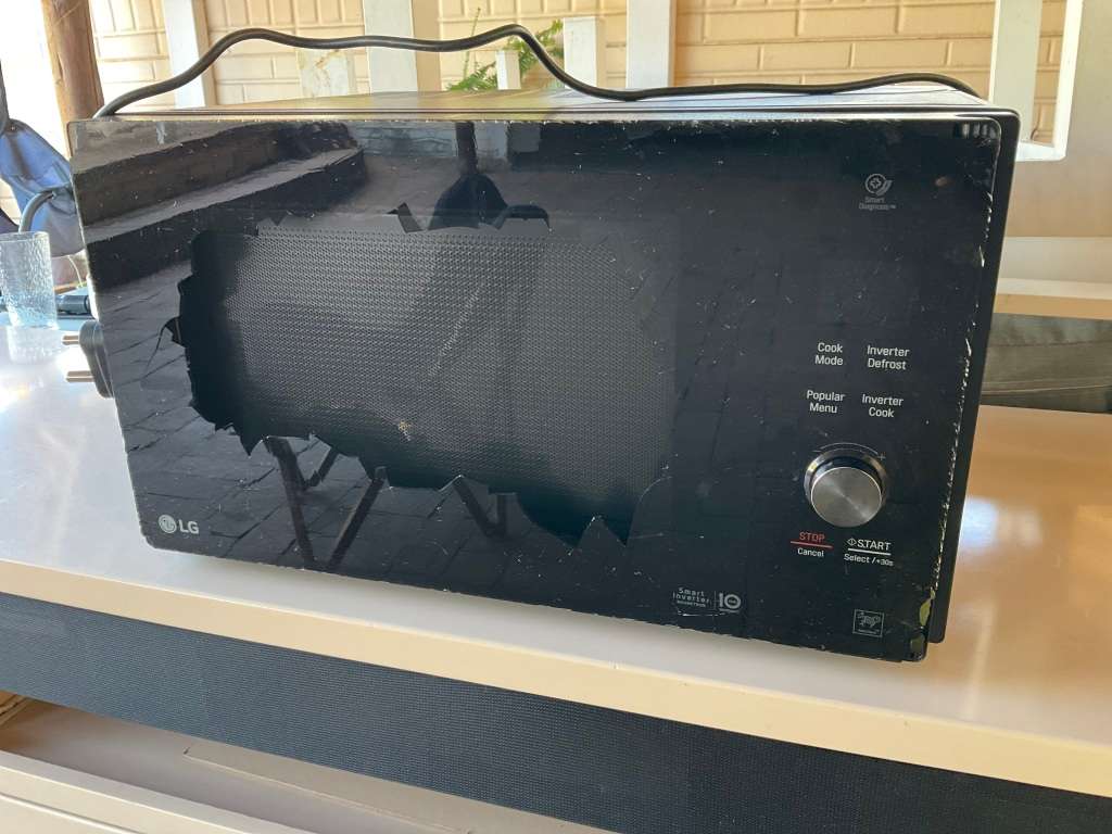 LG 42L NeoChef Black Smart Inverter Microwave with Grill (Door Glass Broken)