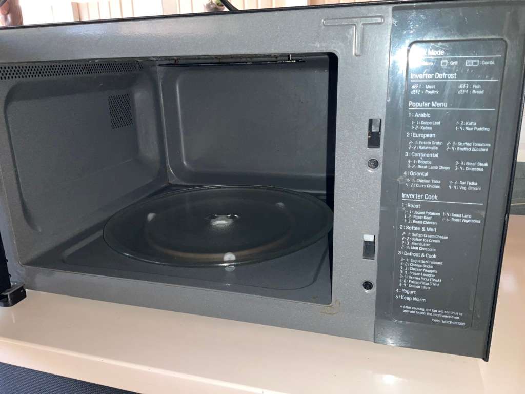 LG 42L NeoChef Black Smart Inverter Microwave with Grill (Door Glass Broken)