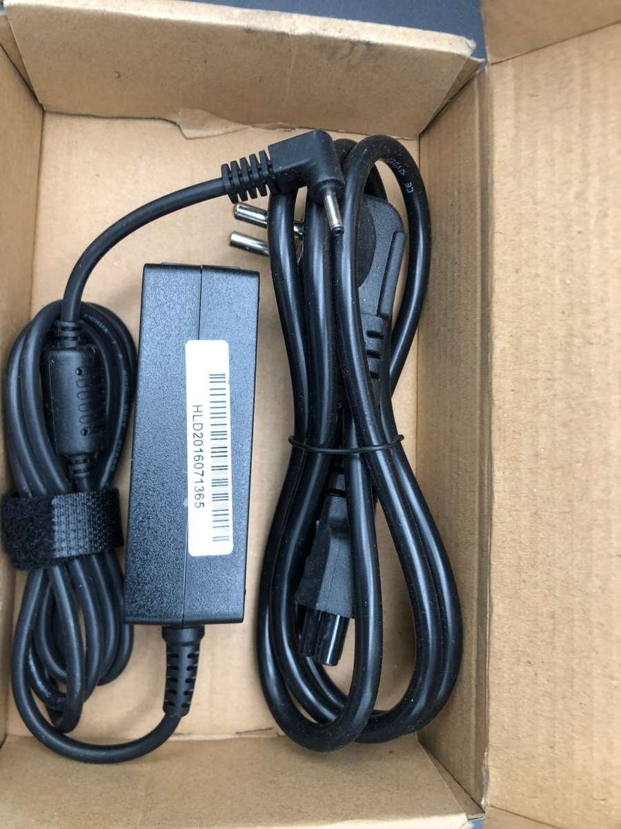 Laptop Charger Adapter 19V 2.1A 40W 3-1 for Samsung