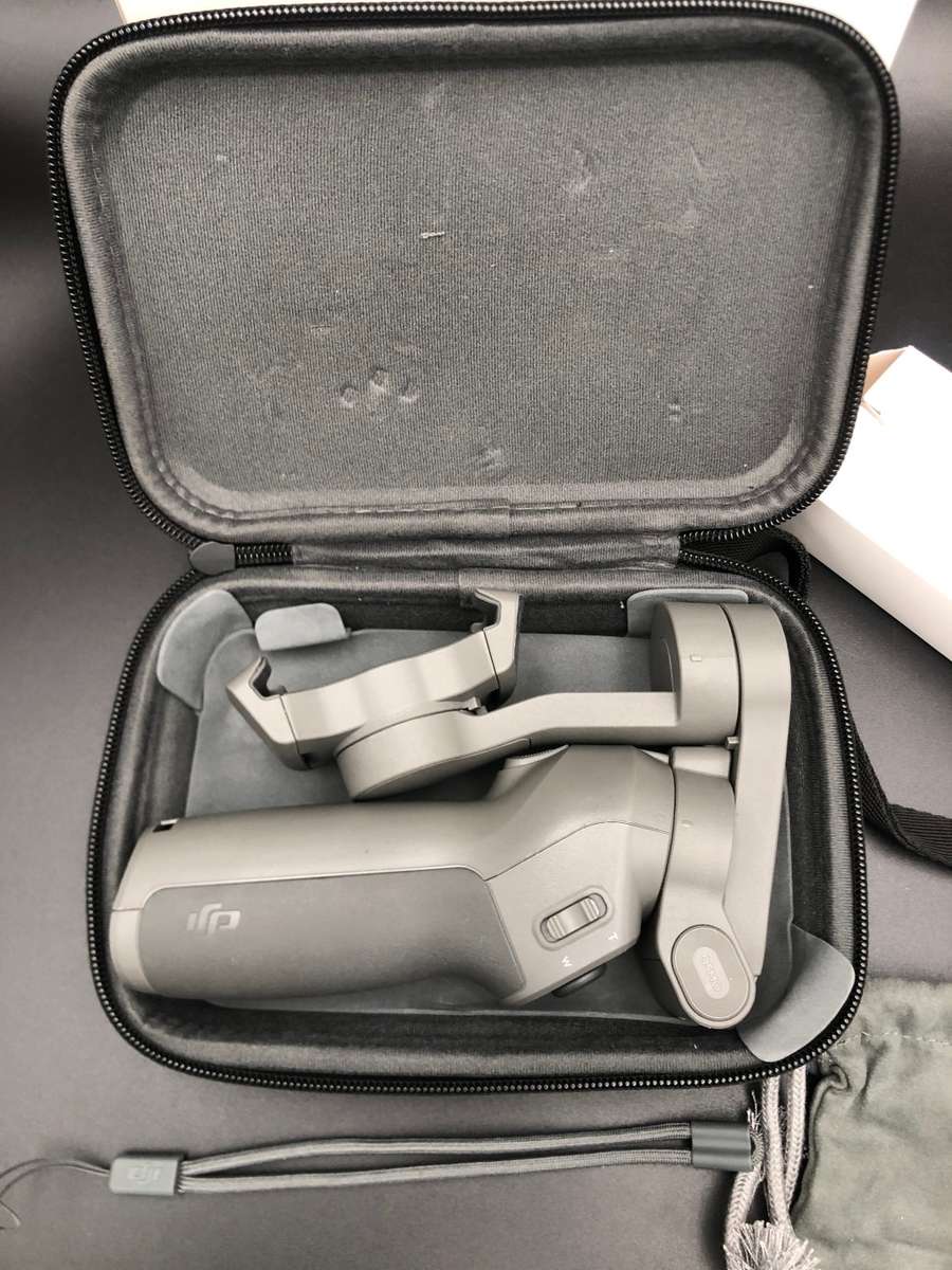 DJI OSMO MOBILE 3 COMBO KIT FOR SMARTPHONES(Pls Read)