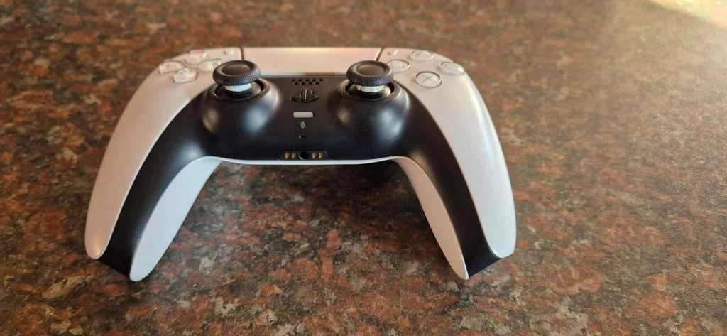 DualSense Controller