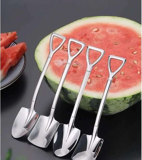**CUTE**   4 x Shovel Spoons for dessert / coffee (versatile)