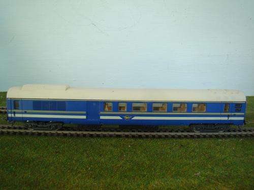 Lima HO Blue Train composite coach