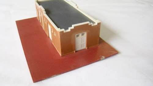 HO industrial building