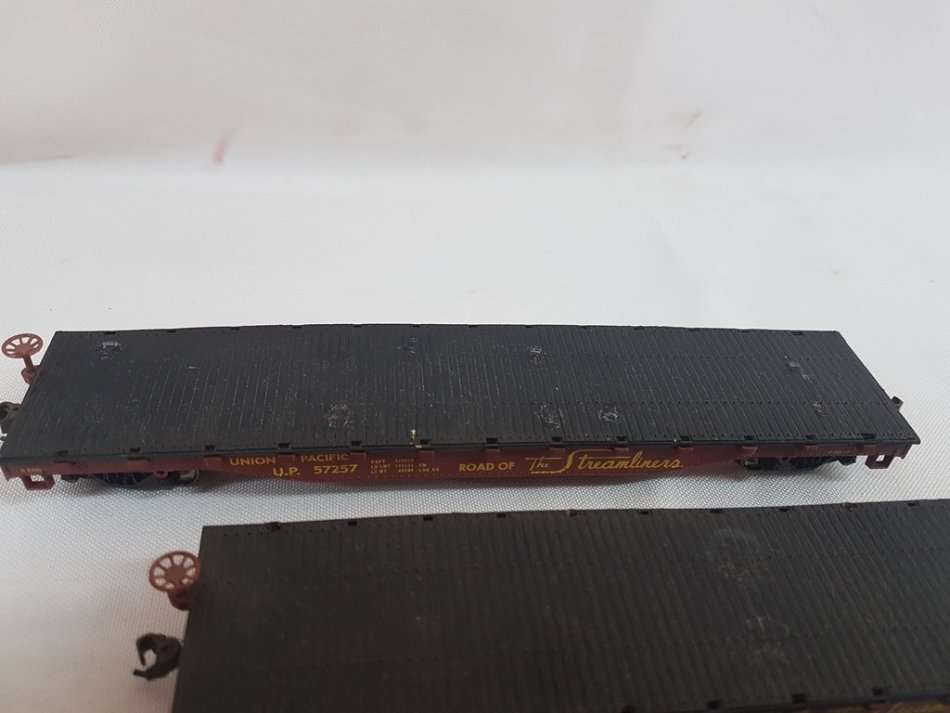 HO Bacmann set of 3 flatbed wagons