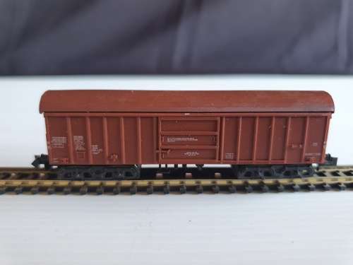 n Scale goods wagon