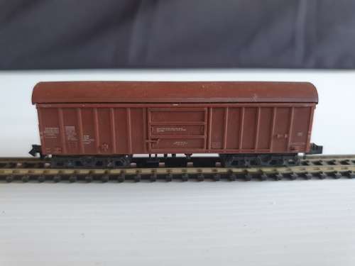 n Scale goods wagon