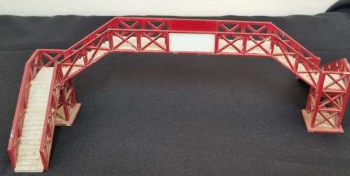 HO pedestrian overpass