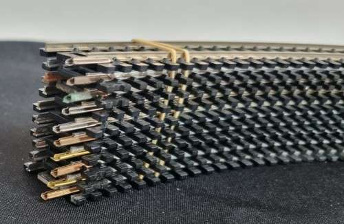 Lima HO curved track 3030