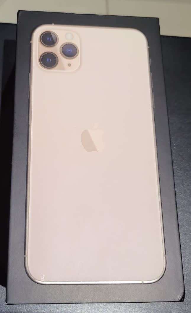 iPhone 11 Pro Max Gold - 512GB (Original Box)