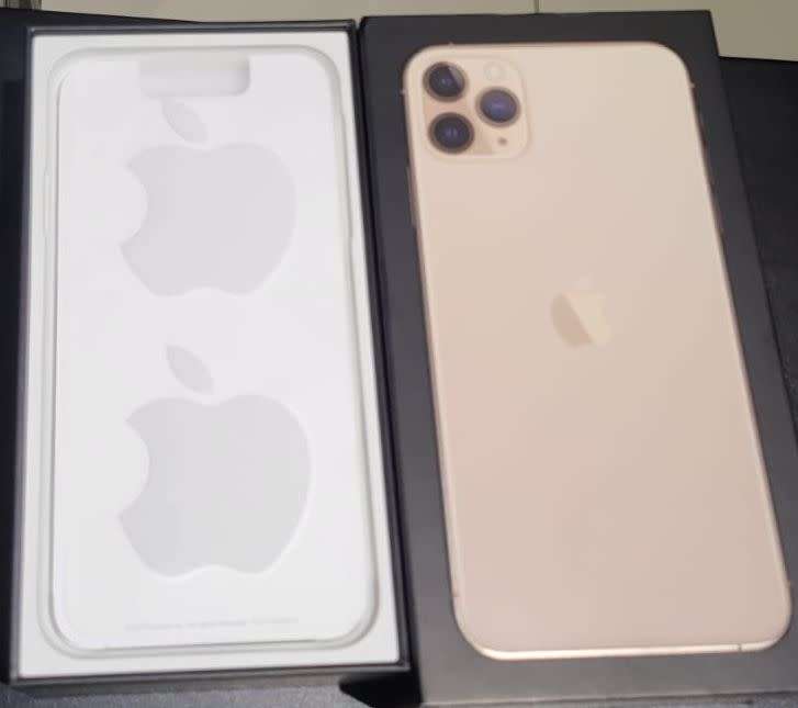 iPhone 11 Pro Max Gold - 512GB (Original Box)