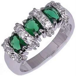 EMERALD DRESS RING