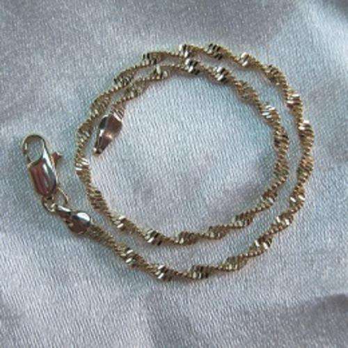 Gold Twisted Bracelet