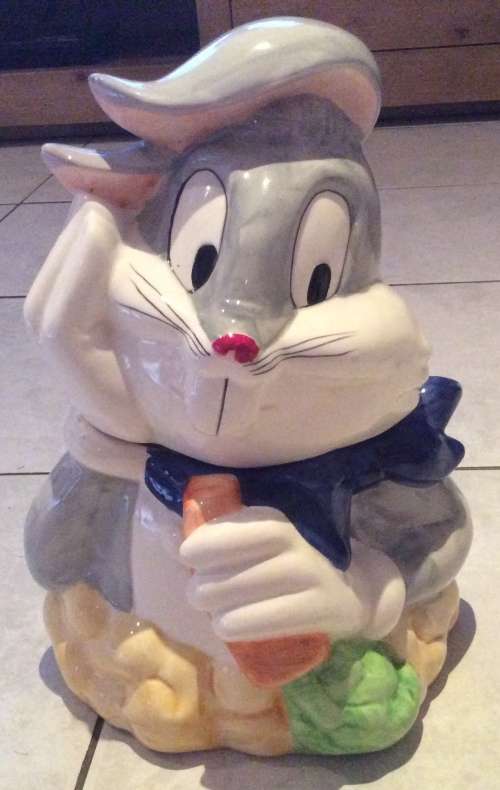 Bugs Bunny Cookie Jar - Loony Tunes by Gibson