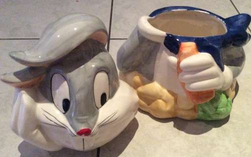 Bugs Bunny Cookie Jar - Loony Tunes by Gibson