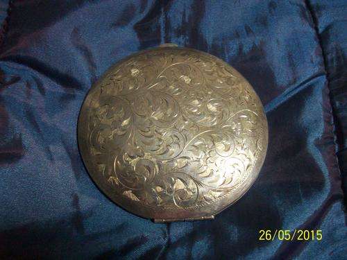 Beautifully carved Vintage Sterling Silver Powder Compact from BIRKS.
